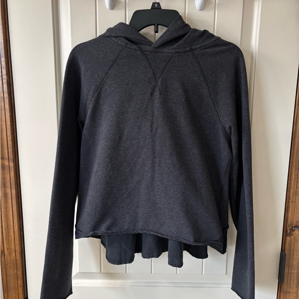 NWOT Lululemon crop hoodie